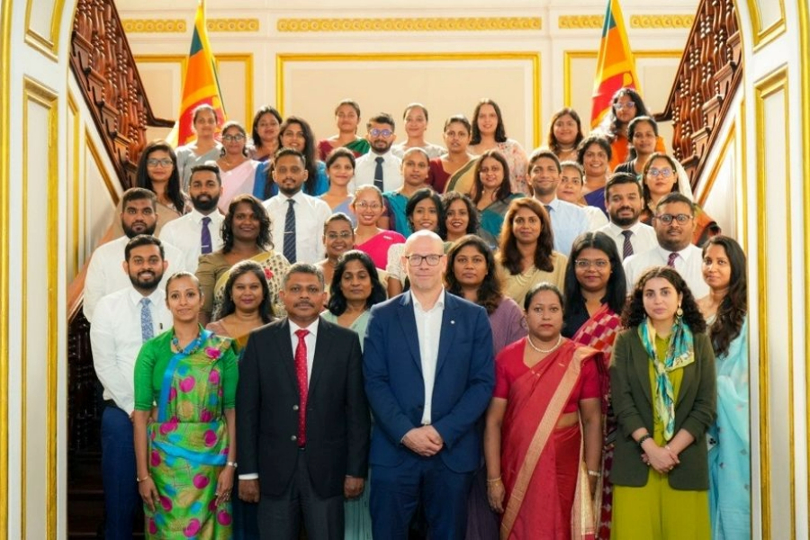 Training Sri Lankan diplomats in disarmament