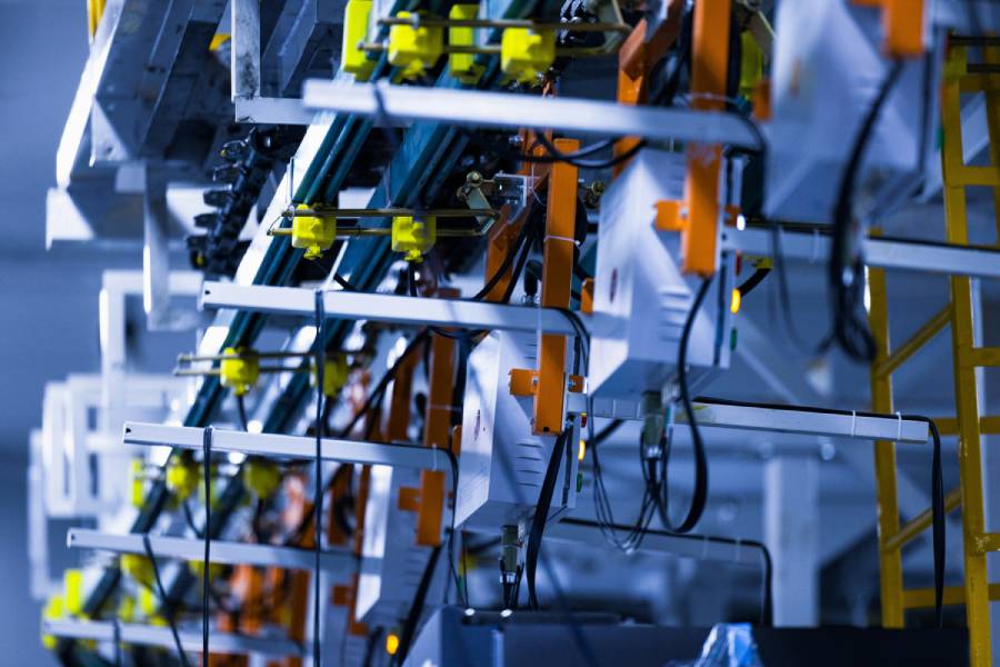 Industry responsibility in developing military AI